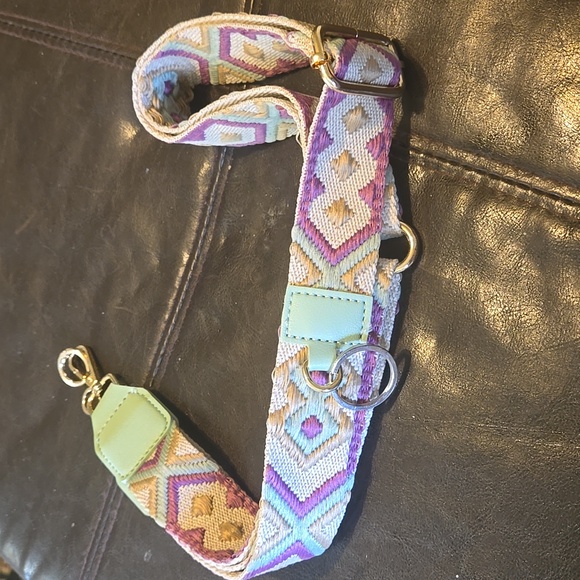 Geometric Patterned Crossbody Or Guitar Strap - Purple, Green, Tan NEW! - Picture 3 of 4